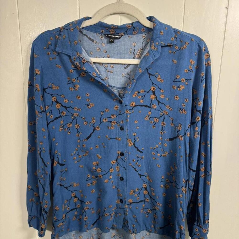 Contempo blue floral button-down shirt with long sleeves #floral #vintage #boho